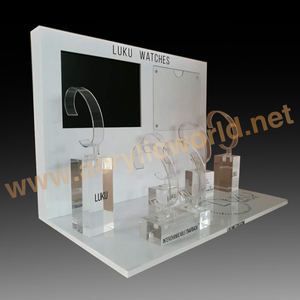 Diseño de soporte de exhibición de reloj de material acrílico personalizado con soporte de exhibición de reloj LCD con anillos C - Product Image 2