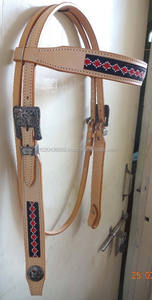 Cabestro Occidental de Diseño con Cuentas Rojas y Diamantes, Hecho a Mano con Cuero Vacuno Americano y Herrajes de Acero Inoxidable, Calidad Premium - Product Image 4