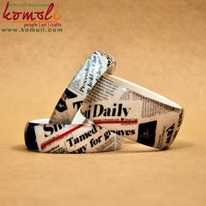 Paper Laminated Wholesale Fashion Jewelry Bangles Bracelets Made of Epoxy <b>Resin</b> - Product Image 6