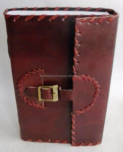 Cuaderno de cuero de tapa dura con cierre de hebilla de cinturón cosido lateral con broca en relieve Vintage hecho a mano al por mayor-Regalo - Product Image 1