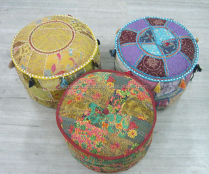 Jaipur hecho a mano de color de algodón Vintage Kantha trabajo PUF - Product Image 1