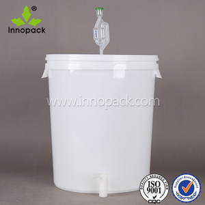30L ถังไวน์พลาสติกพร้อมก๊อกน้ำและวาล์วปล่อยอากาศบนฝาปิด - Product Image 1