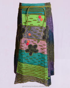 Vestido Maxi estampado con parches corte maquinilla de afeitar multicolor HHCS 125 C - Product Image 1