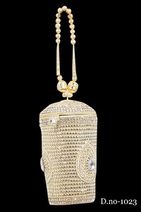 1022กระเป๋าคลัทช์โลหะสำหรับผู้หญิงคุณภาพสูงกระเป๋าถือสำหรับงานเลี้ยงตอนเย็นกระเป๋าถือลูกปัดสีทองสำหรับงานแต่งงานงานแฮนด์เมดหิน - Product Image 3