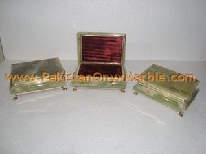 Boîtes rectangulaires en onyx poli, bijoux en pierre naturelle, décoration d'intérieur avec motif de style amour, artisanat en pierre fait à la main - Product Image 4