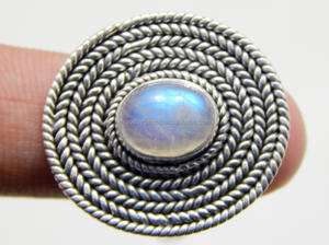 Anillo de Compromiso Clásico de Plata de Ley 925 con Piedra Lunar Arcoíris de Alta Calidad - Product Image 3