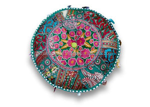 Taburete de pie de retazos hecho a mano otomano con Múltiples parches decorativos para el hogar tradicional indio - Product Image 3