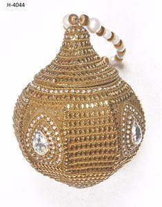 H4044 Sac à main de soirée de qualité supérieure pour femme, pochette en perles dorées et argentées, porte-monnaie en métal fait à la main pour mariage - Product Image 1