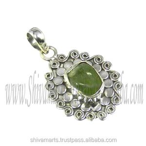 925 Sterling Silver <b>Peridot</b> Rough Gemstone Pendant Fashion <b>Jewelry</b> With Gold Plating for Gift Fine <b>Jewelry</b> Pendants & Charms - Product Image 2