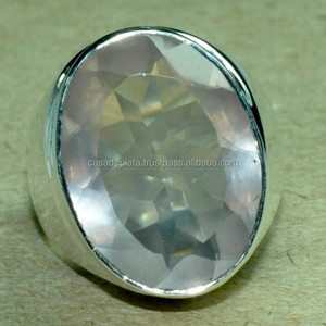 Anillo de bodas de plata de ley 925 con piedras preciosas de cuarzo rosa de corte ovalado Moda clásica unisex con ajuste de bisel plateado - Product Image 1