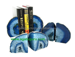 Serre-livres en agate en gros, pierres précieuses naturelles teintes en bleu, sculptées, décoration d'intérieur, respectueux de l'environnement - Product Image 1