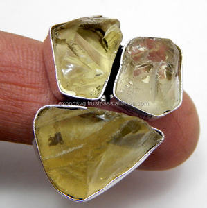 แหวนแต่งงานเงินแท้ 925 ประดับด้วยพลอยเลมอนควอตซ์ดิบคุณภาพสูงสำหรับผู้หญิง - Product Image 2