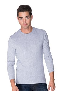 Next Level Apparel camisa de manga larga ajustada Premium para hombre, hecha de jersey de algodón peinado 100% y viene con su logotipo. - Product Image 2