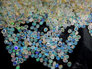 Opale éthiopienne naturelle 3x5MM Opale éthiopienne ovale Cabochon pierre précieuse Fournisseur indien