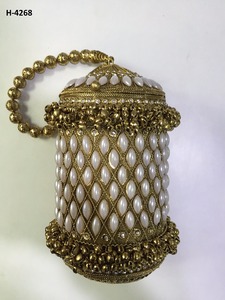 Sacs fourre-tout de soirée faits à la main H4263 pochette en métal dames or argent sacs à main de fête en perles de pierre à la mode pour les achats en ligne - Product Image 4