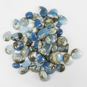 Cabujón de ópalo azul raro 56 piezas 100 Gms gemas naturales de Ishu mezcla de forma y tamaño para collar-cristal peruano - Product Image 2