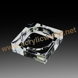 Cenicero de cristal de cigarro negro personalizado - Product Image 5