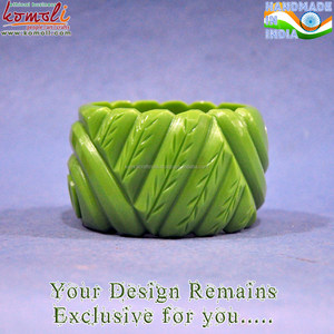 Brazalete Vintage Tallado Rosa Grande al por Mayor, Joyería de Baquelita, Brazaletes - Product Image 3