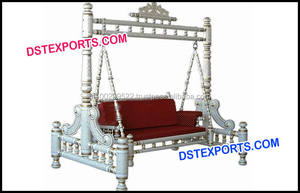 Mariage indien Royal Jhula/Swing Artisanat En Bois Sculpté Jhula Noir Couleur Mehndi Stage Swing avec Chaises Australie - Product Image 2