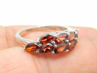 Bague élégante en argent sterling 925 plaqué argent avec pierre précieuse classique en quartz grenat de 2,57 carats, taille ovale 3x6mm, sertie en canal, pour alliances de mariage