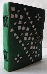 Vente en gros de papier découpé fait main en relief avec serrure agenda en cuir vert - Product Image 2