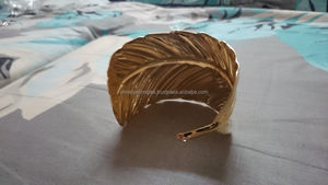 Latest Style Leaf Shape Wide Brass Hand Cuff <b>Bracelet</b> - Product Image 2