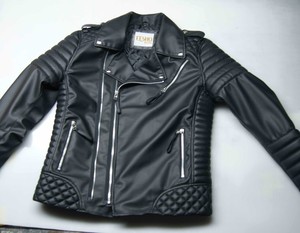 Veste de moto pour hommes de haute qualité Faux cuir Vêtements de motard élégants Veste de moto durable OEM sur mesure disponible - Product Image 2