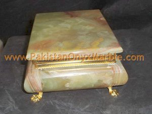 Boîtes rectangulaires en onyx poli, bijoux en pierre naturelle, décoration d'intérieur avec motif de style amour, artisanat en pierre fait à la main - Product Image 2