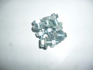 Pièces détachées Tuk Tuk 8*15 Boulon et écrou pour Ape Piaggio - Product Image 2