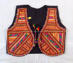 เสื้อแจ็กเก็ตกระจกทำงานแบบปักลายของ Kutch เสื้อแขนกุดเป็นมิตรต่อสิ่งแวดล้อมสำหรับงานปาร์ตี้ไซส์ใหญ่ระบายอากาศได้ดีฤดูร้อน - Product Image 3