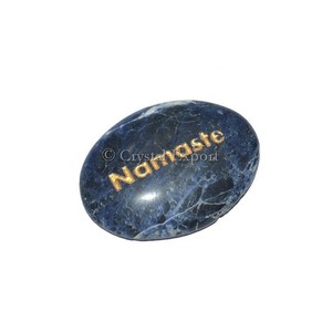 หินโซดาไลต์สลักลายนามัสเต้แบบพกพา - Product Image 1