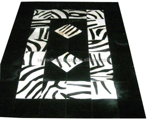 Tapis de salon modernes noir et blanc tapis en cuir fantaisie de créateur tapis brodés lavables résistants aux taches et à la poussière - Product Image 1