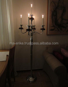 Candelabro de Pie Alto Plateado para Decoración de Bodas, Candelabro de Metal de Aluminio Hecho a Mano al por Mayor - Product Image 5