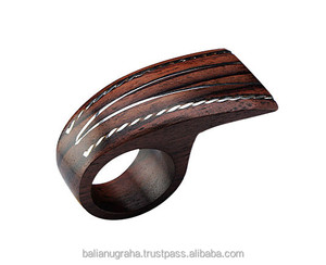 Elegantes Anillos de Boda Unisex de Madera con Forma de Número de Bali Anugraha NPWR 165 para Otras Ocasiones - Product Image 1
