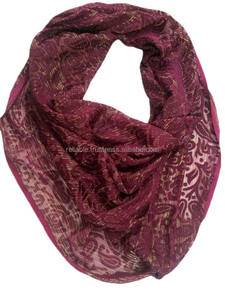 ลายดอกไม้สไตล์พื้นเมืองผ้าพันคอสำหรับโบสถ์ผ้าโพลีเอสเตอร์สี่เหลี่ยมดีไซน์แบบอเนกประสงค์ปรับแต่งโลโก้ได้ตามต้องการสำหรับฤดูหนาว - Product Image 4