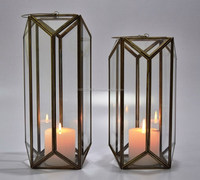 Lanterne de Noël en métal zinc faite à la main de haute qualité avec support en verre transparent pour bougies piliers, décoration d'intérieur