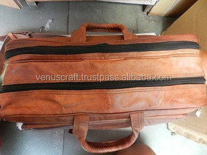 Bolso Bandolera Vintage Estilo Ejecutivo, Bolso Mensajero Unisex de Cuero Genuino con Cierre de Hebilla y Patrón de Lentejuelas para Viaje - Product Image 2