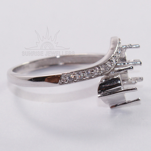 Anillo de compromiso de Halo de montaje semi ovalado de 5x7mm Plata de Ley 925 listo para colocar su propia piedra para boda y fiesta - Product Image 6