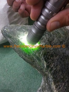 Nephrite หยกขนาดใหญ่ดีขนาดหินหินธรรมชาติสีเขียวสีน้ำเงินเข้มสี - Product Image 2