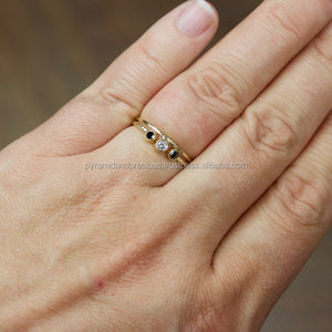 Anillo de Plata de Ley con Ónix Negro Chapado en Oro Nanplanetsilver GR7 con Circonitas Cúbicas Incrustadas - Product Image 2