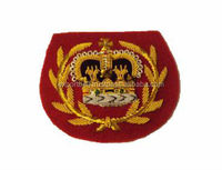Patchs de blazer 3D personnalisés brodés à la main en fil d'or, sans nickel, motif Lion Couronné, à coudre, pour personnel, avec épée