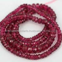 Perles de tourmaline rose facettées