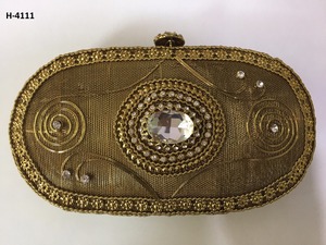 Handmade H4111 Metal Clutch Gold <b>Silver</b> Evening <b>Tote</b> <b>Bags</b> Fashionable Half-Moon Ladies' Party Clutches Online Shopping India - Product Image 2