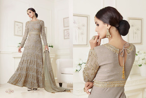 Nouvel ensemble de styliste en coton imprimé Kurti avec Dupatta pour toutes les Occasions, vêtements de mariage, robes indiennes - Product Image 3