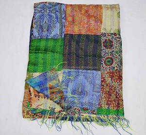 Goth — foulard de cou indien en soie Patchwork pour femmes, fait à la main, foulard réversible, Vintage - Product Image 2
