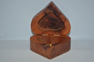 Caja de Joyería en Forma de Corazón de Madera de Teca, Arte Popular Marroquí, Decoración del Hogar, Logotipo Personalizado, Alta Calidad, Venta al por Mayor - Product Image 2