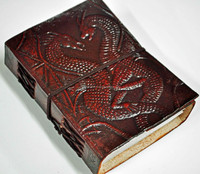Celtique double Dragon Vintage en cuir gaufré Journal cahier carnet de croquis avec bois gratuit fait à la main coton papier Pocket NoteBook