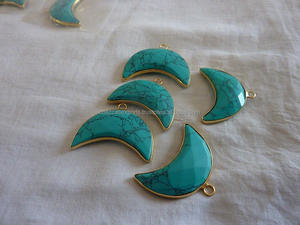 Turquoise <b>Moon</b> Shape Pendants Custom Gold & Rhodium Plated Simple Design Women's & Men's Party Jewelry Wholesale Supply - Product Image 3