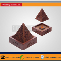 Großhandel Replicartz Pyramid Game Holz Weihrauch brenner European Style 10x9 Cms Brown Naturholz Holzkohle kegel Räucher stäbchen