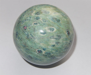 ลูกบอลคริสตัลฟูไซต์ทับทิมธรรมชาติ |   ลูกแก้วหินบำบัดทำมือรักษ์โลกสำหรับการทำสมาธิจักระและปรับสมดุลพลังงาน - Product Image 2